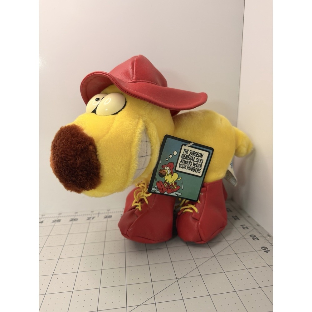 Vintage 1989 Mother Goose & Grimm Plush Dog Grimmy Red Rain Boots & Hat w/ Tags